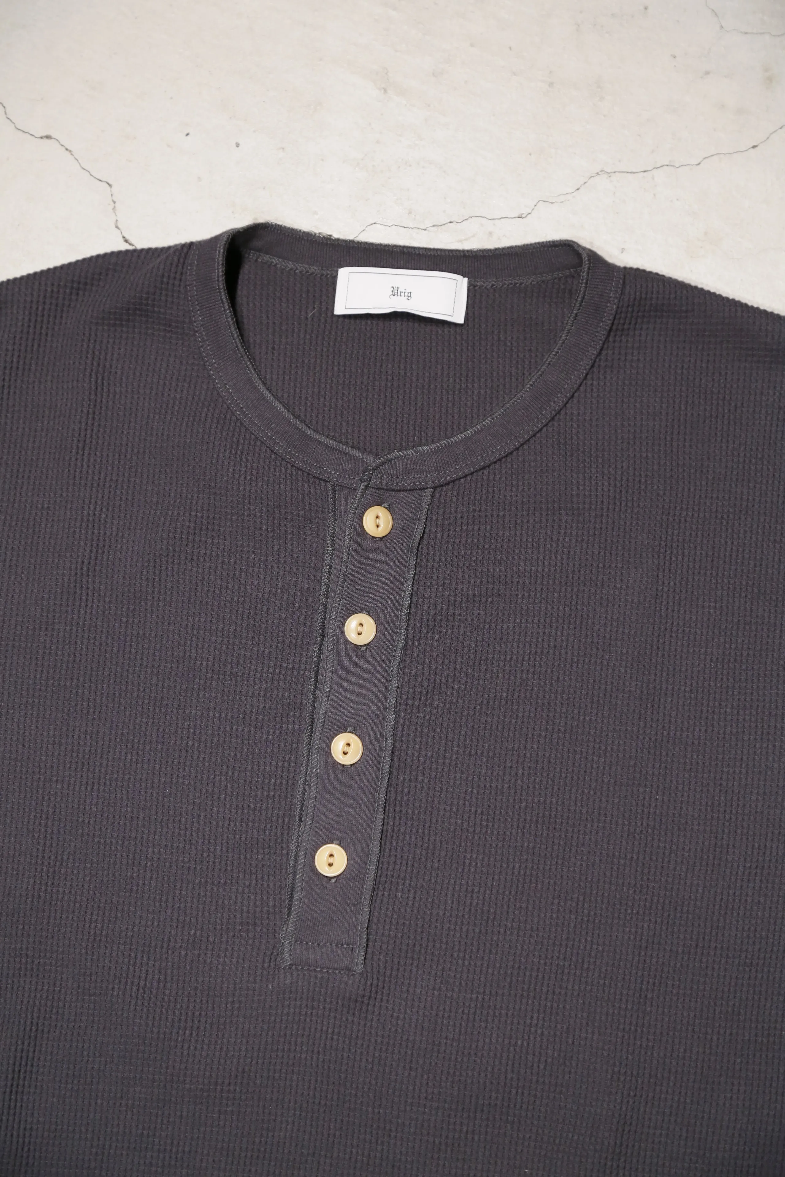 4B TIGHT WAFFLE LS (CHARCOAL)(EXCLUSIVE)