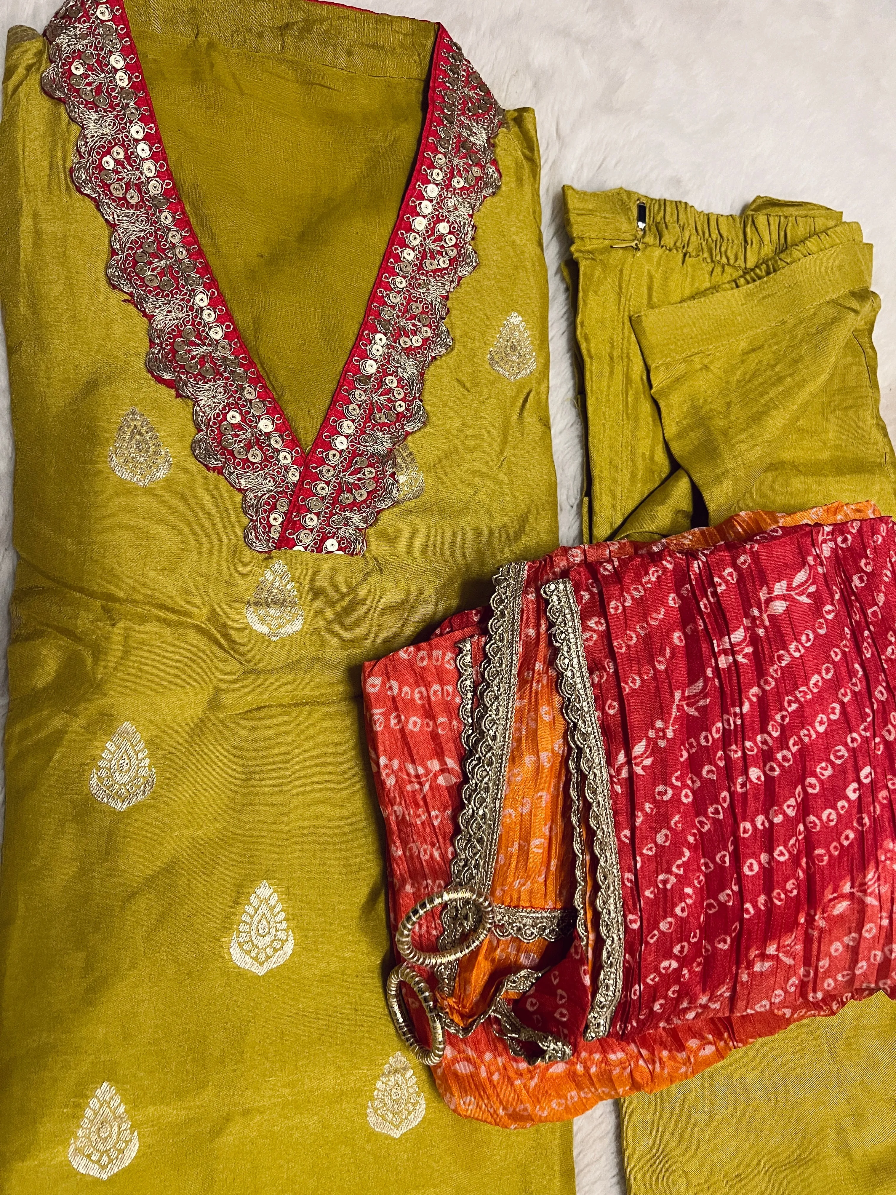 Harini Festive 3Pc Set